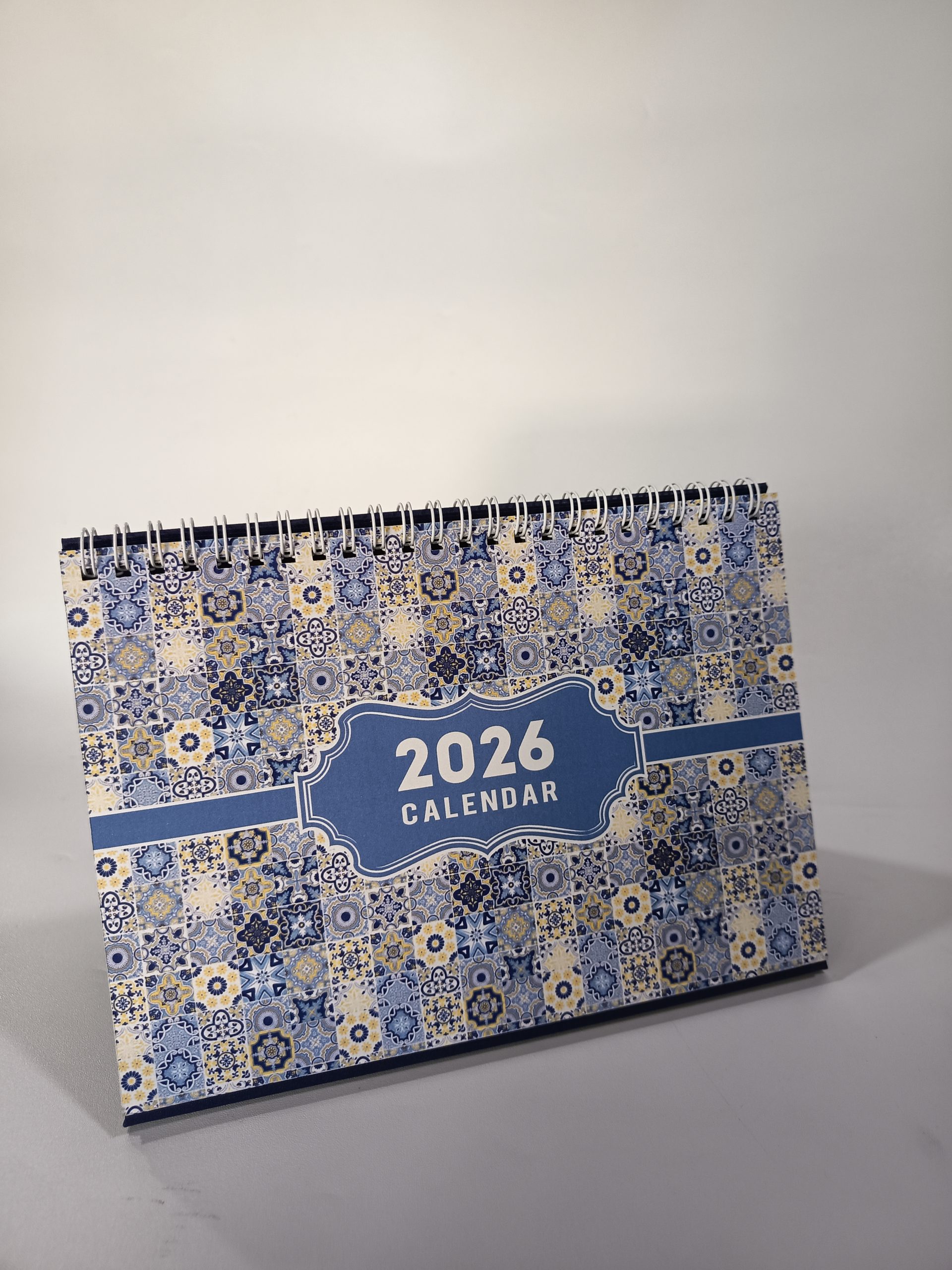 Kalender Meja Unik 2026 – Desain Spesial dari Percetakan Hendy Jakarta